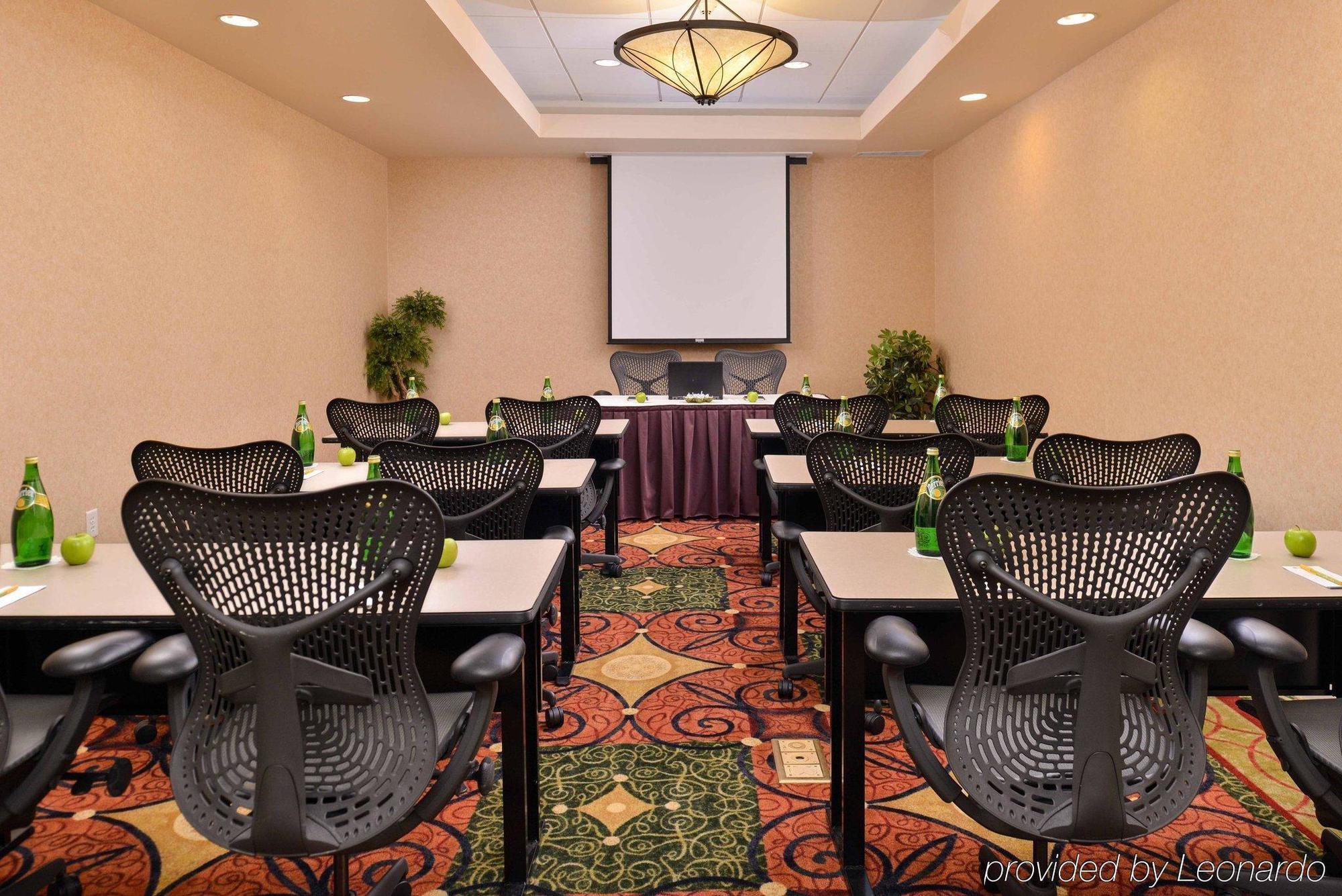 Hilton Garden 3*