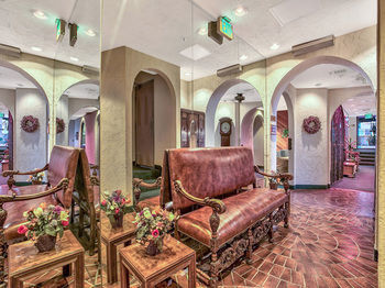 Plaza Club 3*