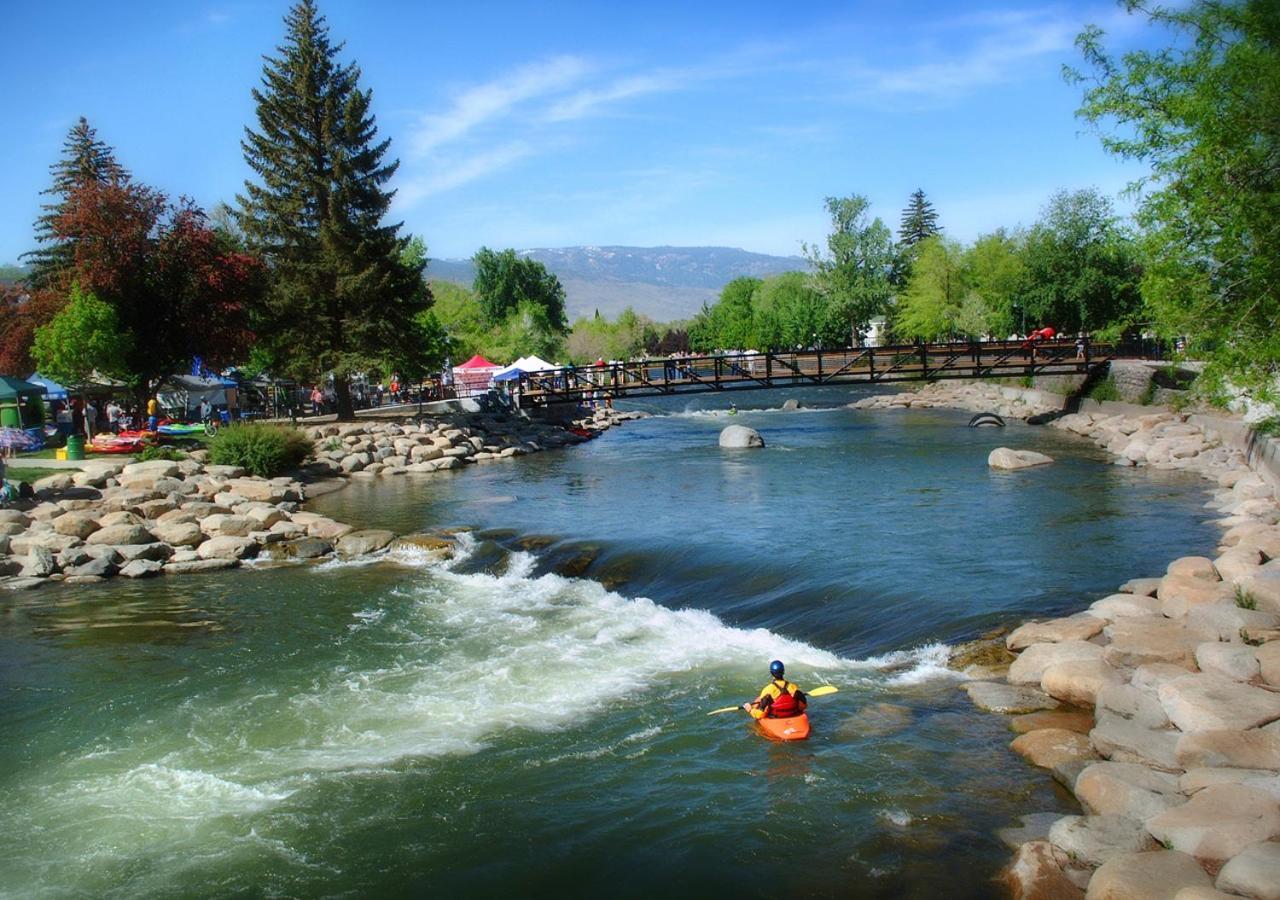 Silver Legacy Casino At The Row 4* Reno