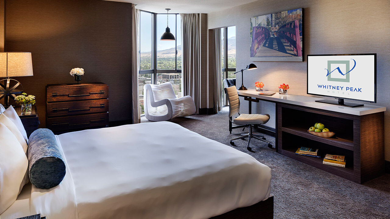Hotel Whitney Peak Reno, Tapestry Collection By Hilton