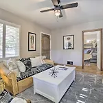 Enchanting Reno Retreat With Deck Walk To Midtown!