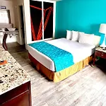 Howard Johnson By Wyndham Downtown Reno