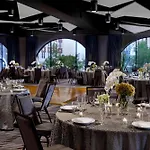 Renaissance Reno Downtown Hotel & Spa