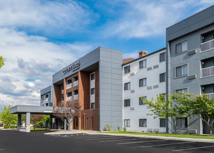 Courtyard By Marriott Reno