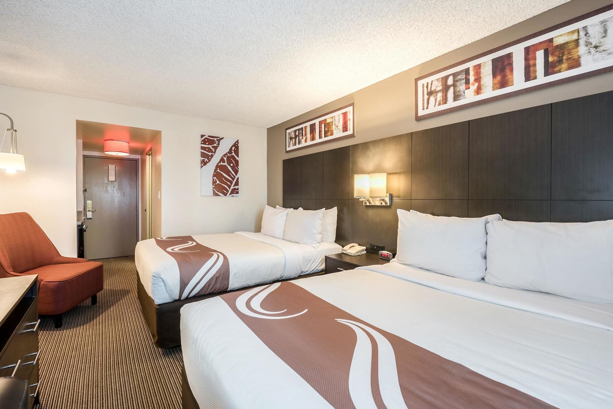 Quality & Airport Hotel 2*