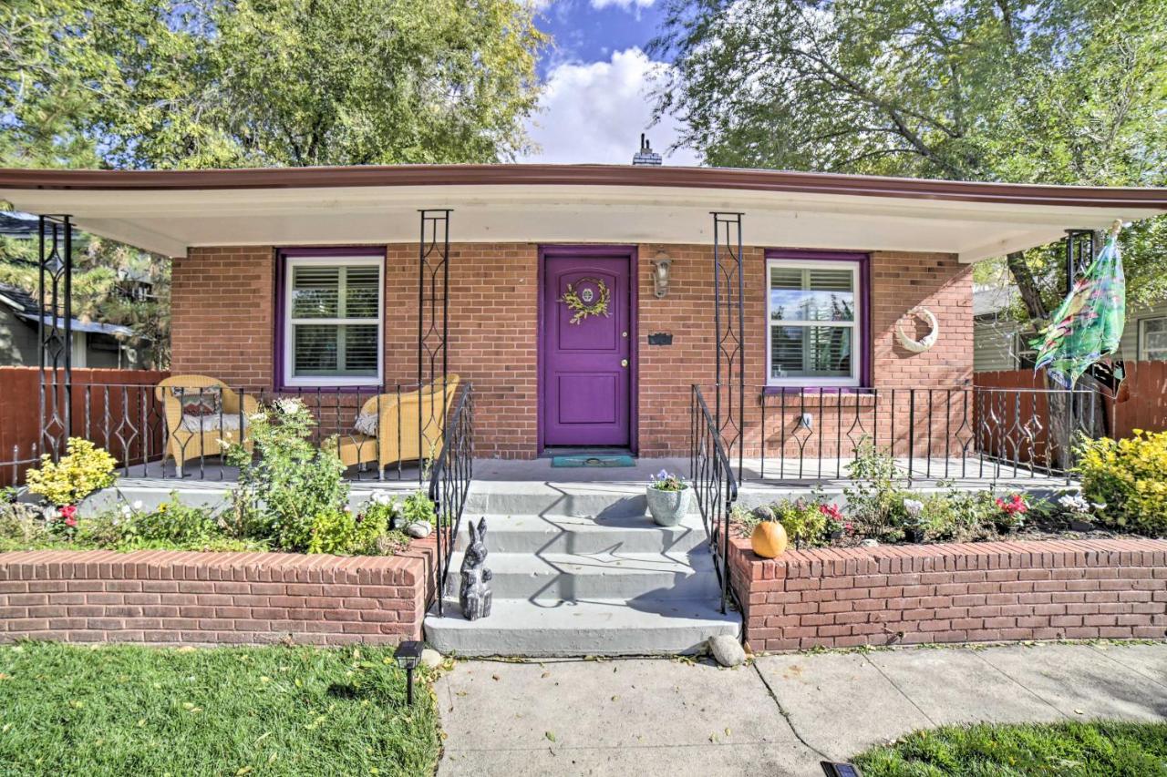 Enchanting Retreat With Deck Walk To Midtown! Reno