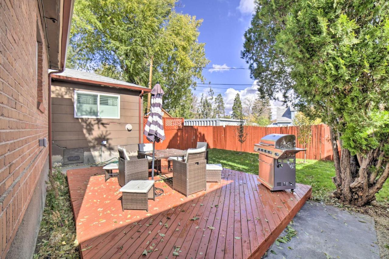 Enchanting Retreat With Deck Walk To Midtown!