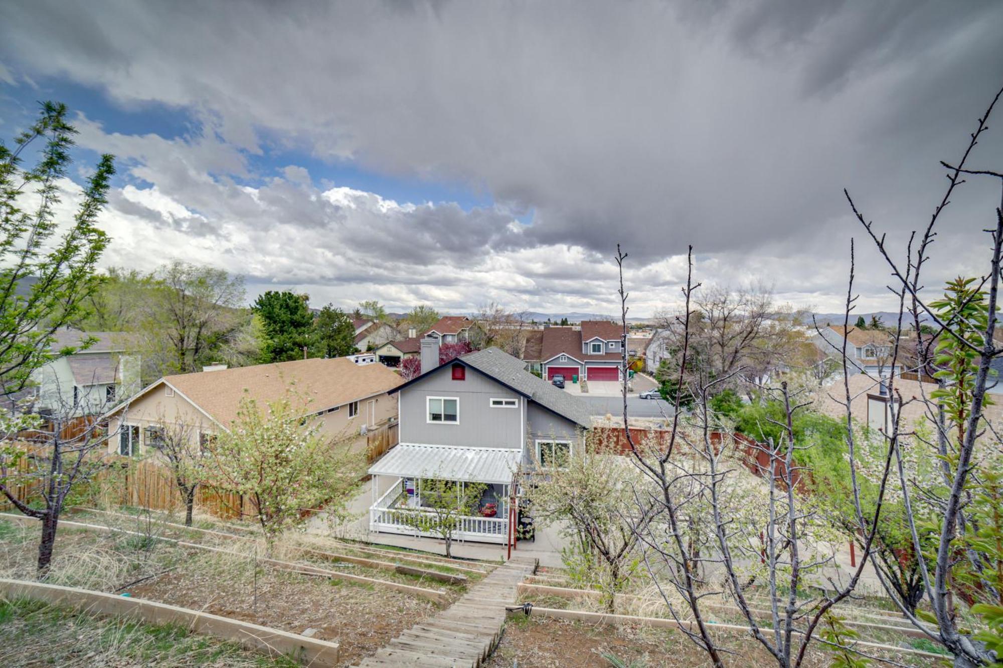 Getaway With Spacious Patio And Grill! Holiday home Reno
