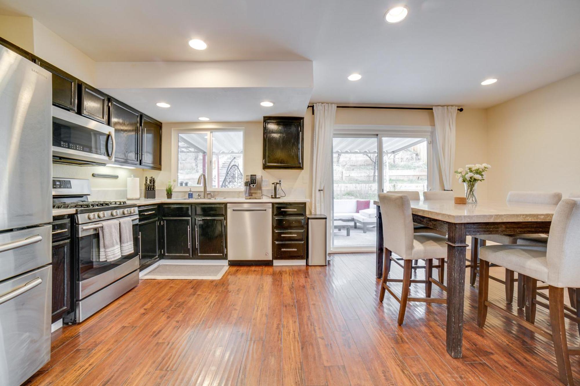Getaway With Spacious Patio And Grill! Holiday home *