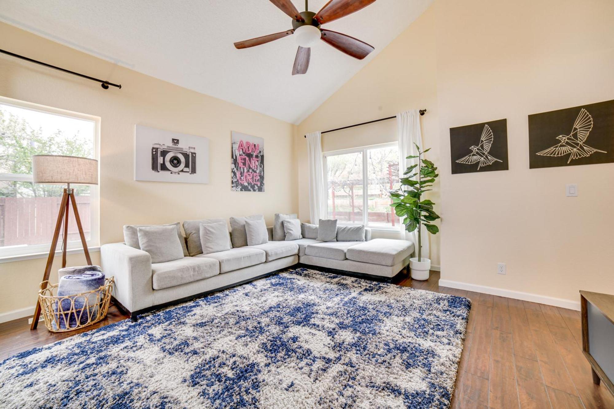 Holiday home Getaway With Spacious Patio And Grill! Reno