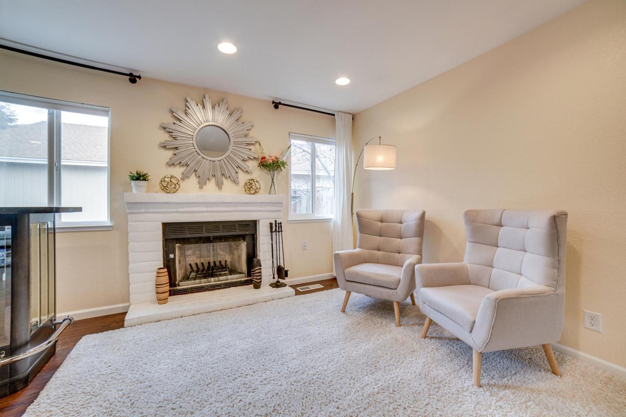 Getaway With Spacious Patio And Grill! *