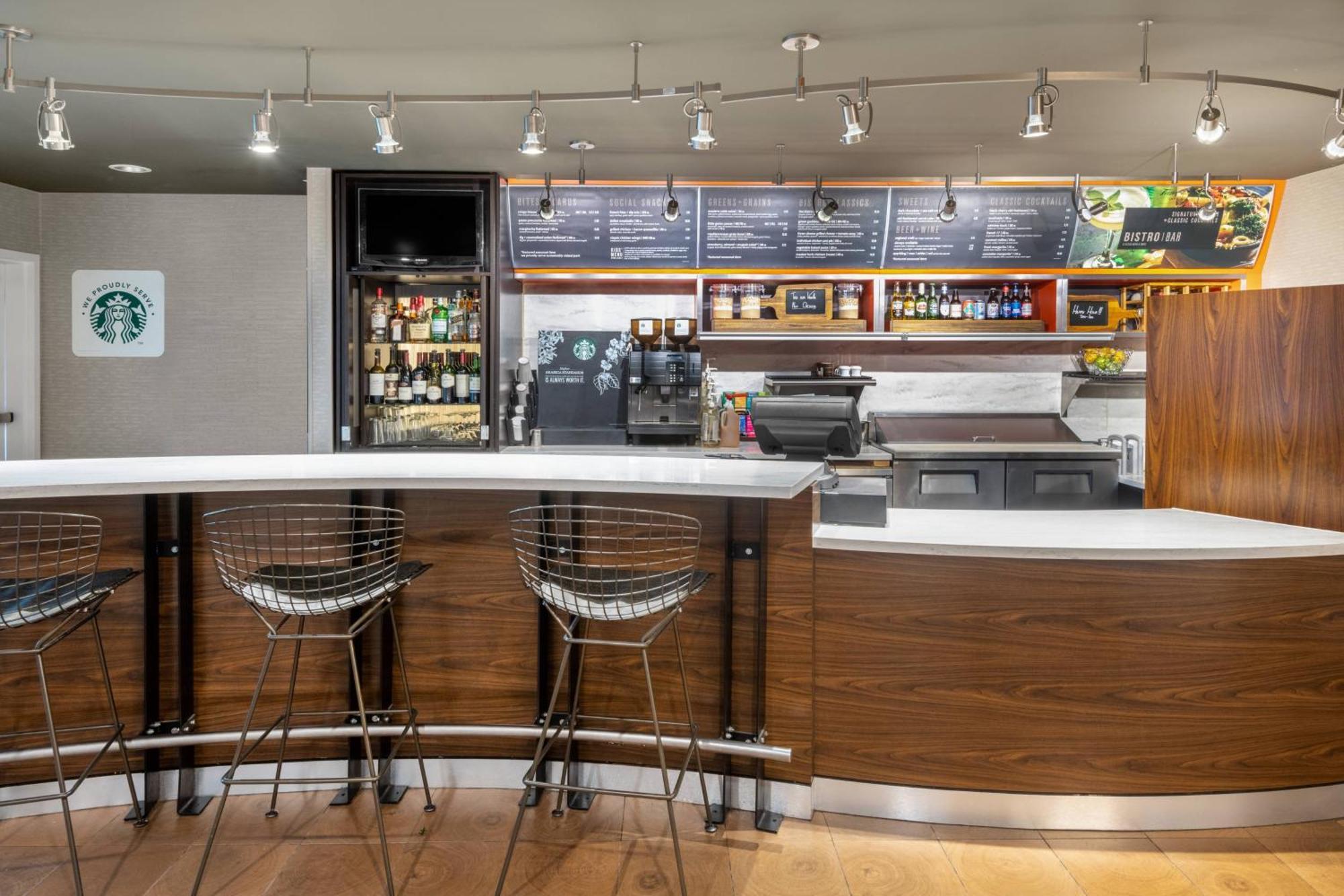 Hotel Courtyard By Marriott