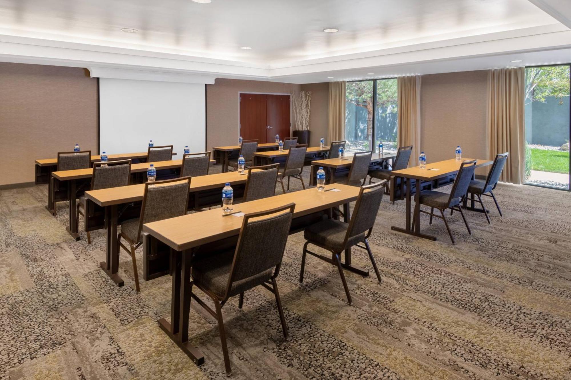 Hotel Courtyard By Marriott 3*