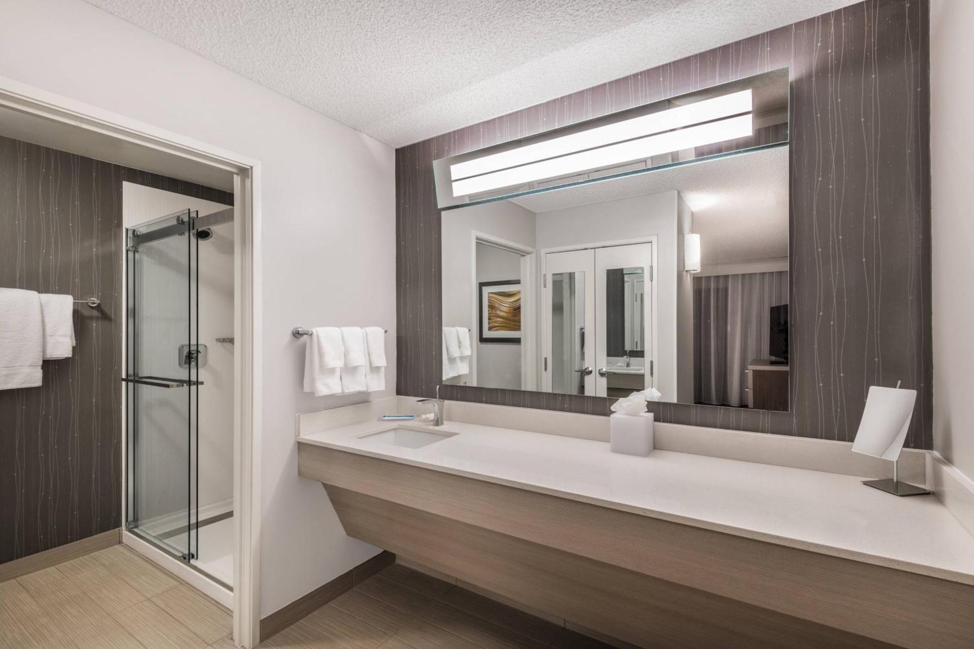 Courtyard By Marriott Reno