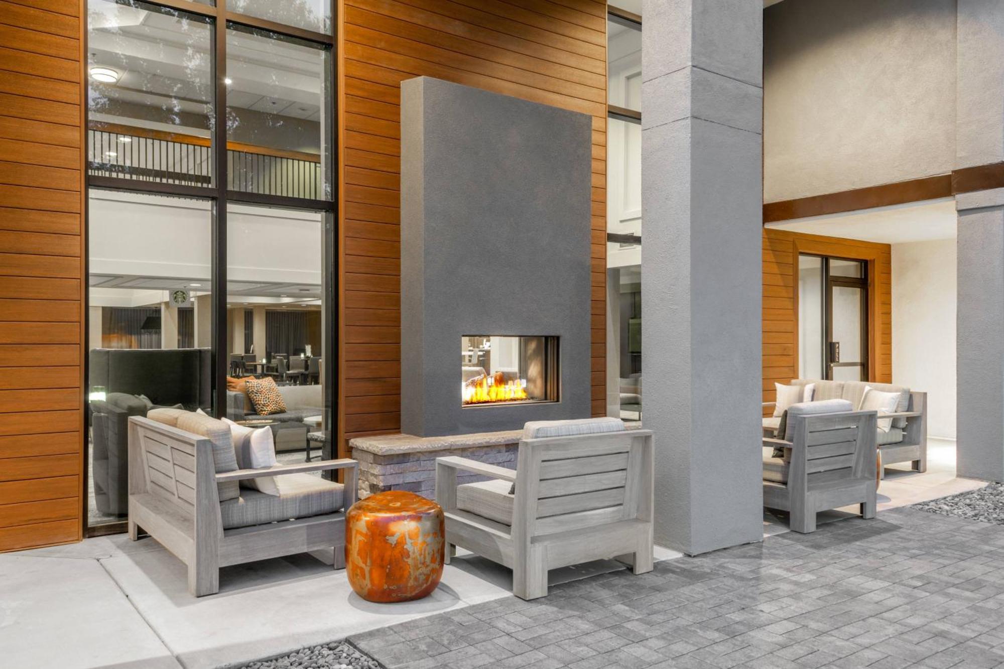 Courtyard By Marriott