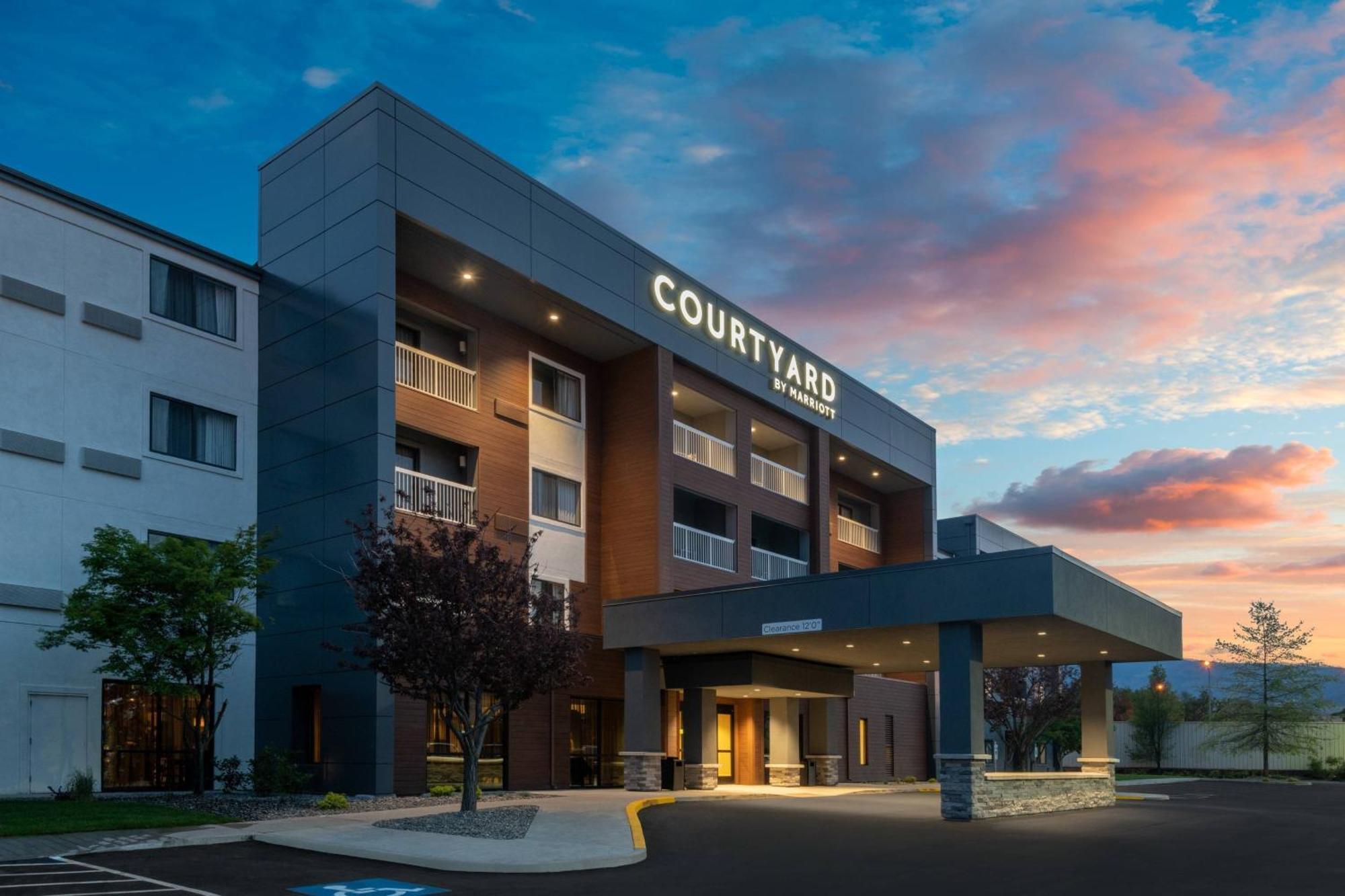 Hotel Courtyard By Marriott Reno