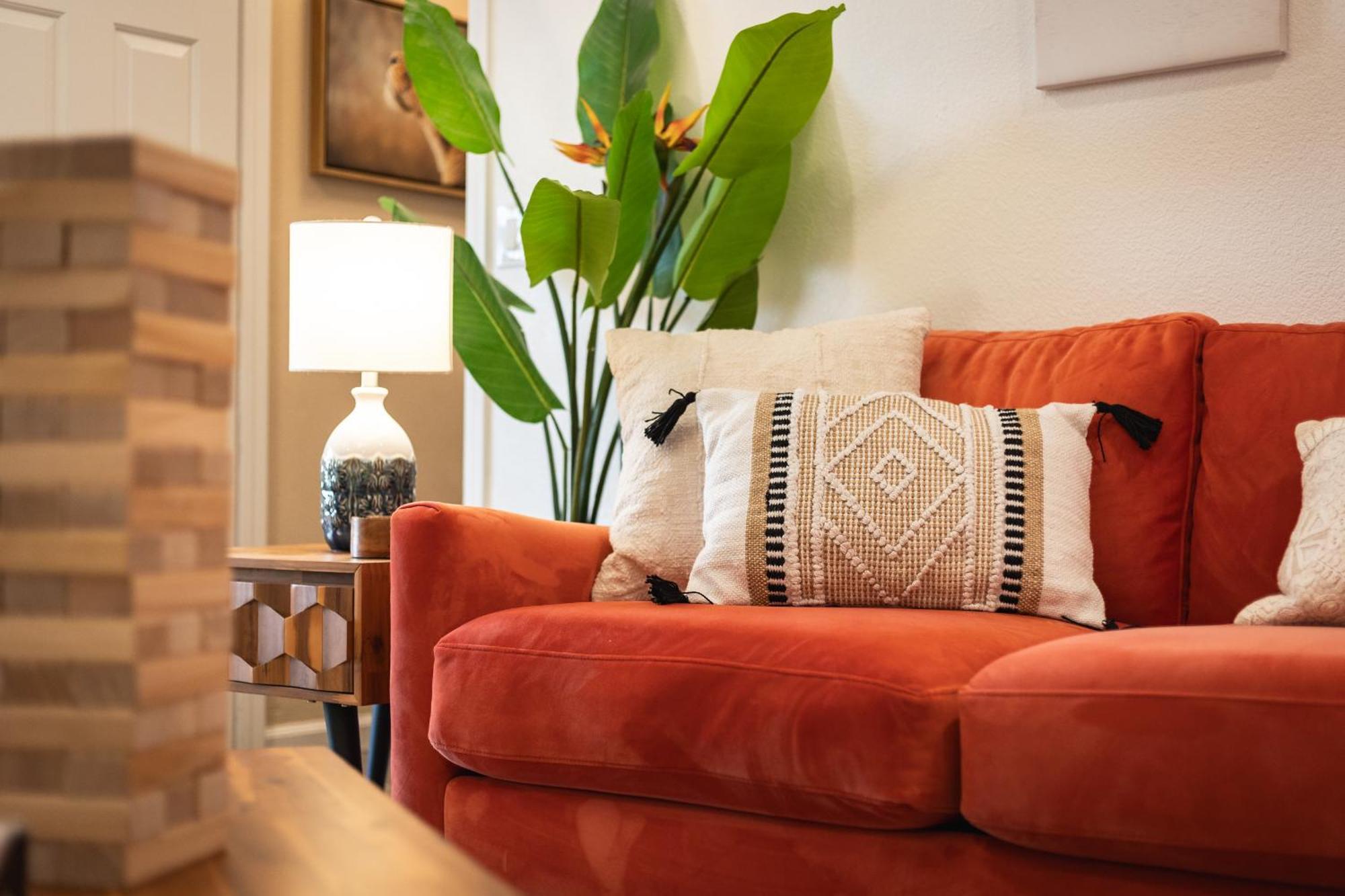 Furnished Away From Apartment Reno