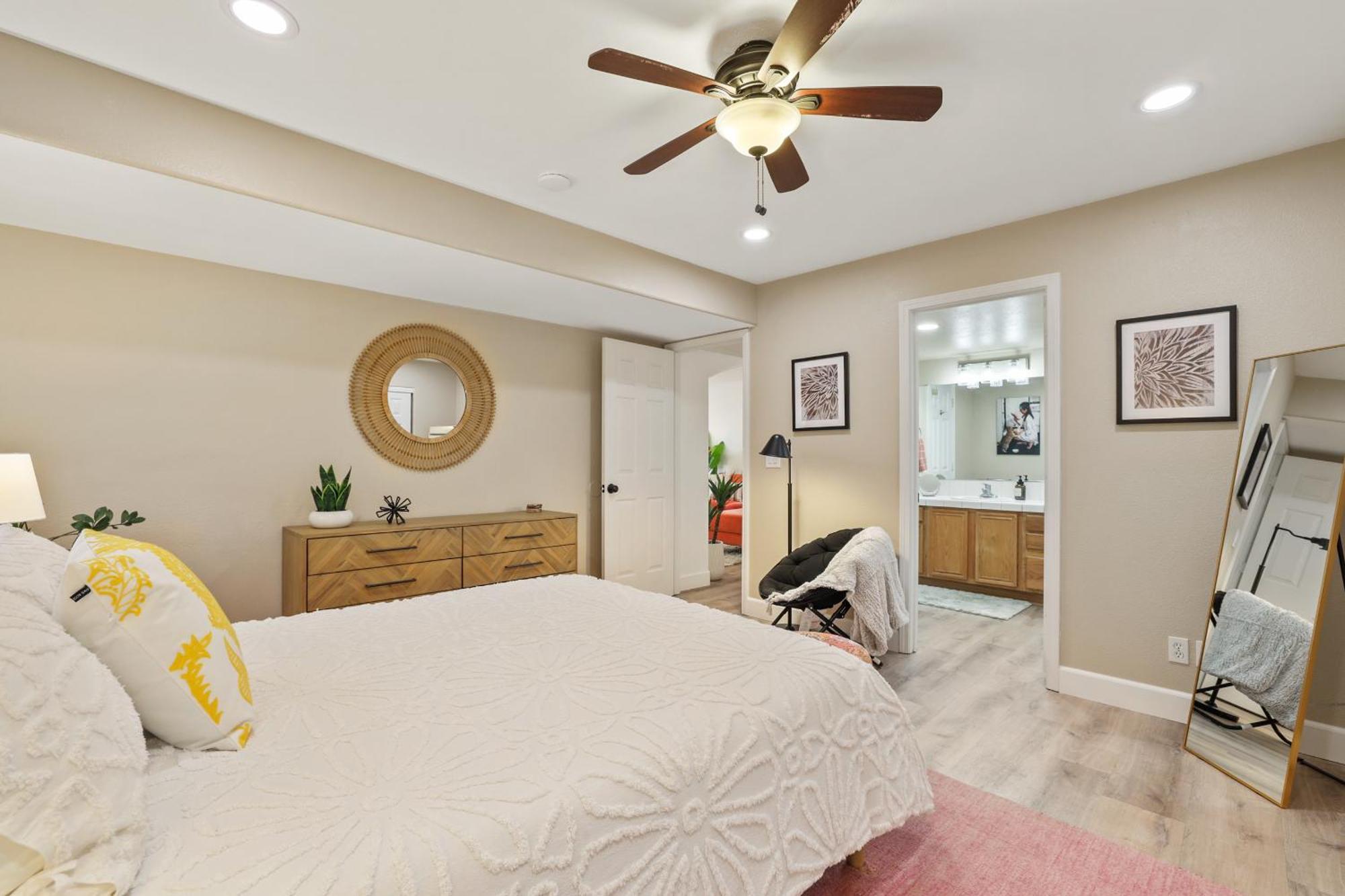 Furnished Away From Apartment