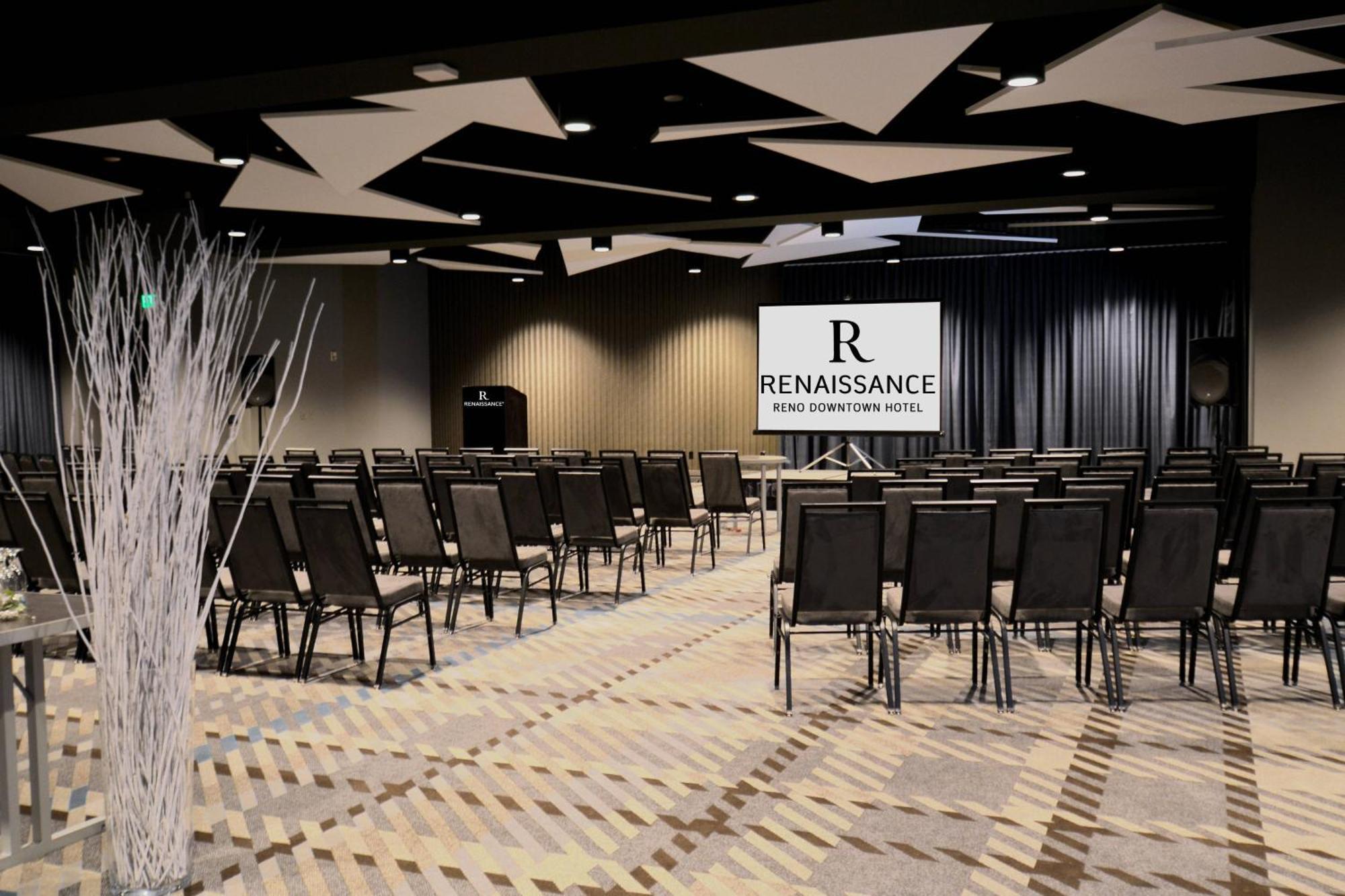 Renaissance Downtown & Hotel 4*