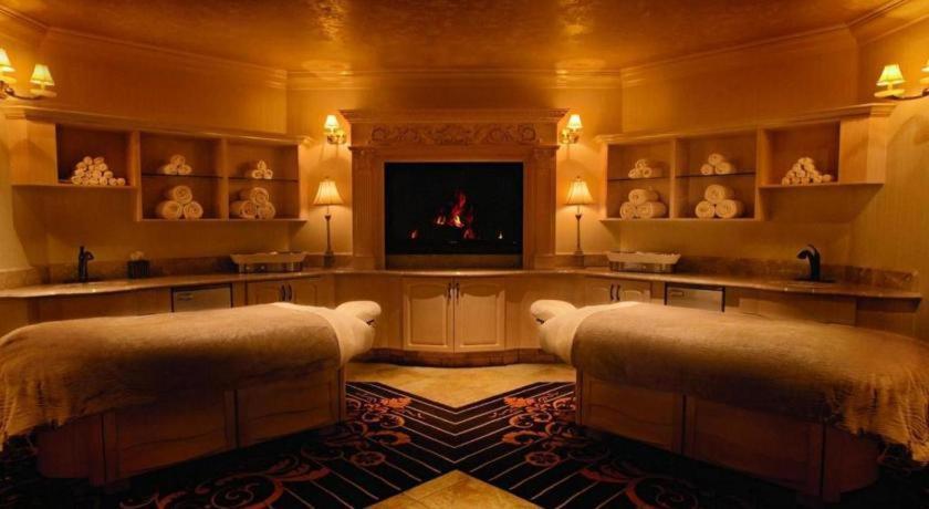 Peppermill Casino 4*