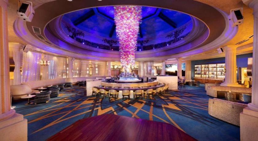 Peppermill Casino Resort 4*