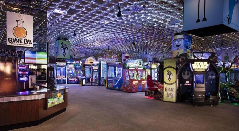 Peppermill Casino 4*