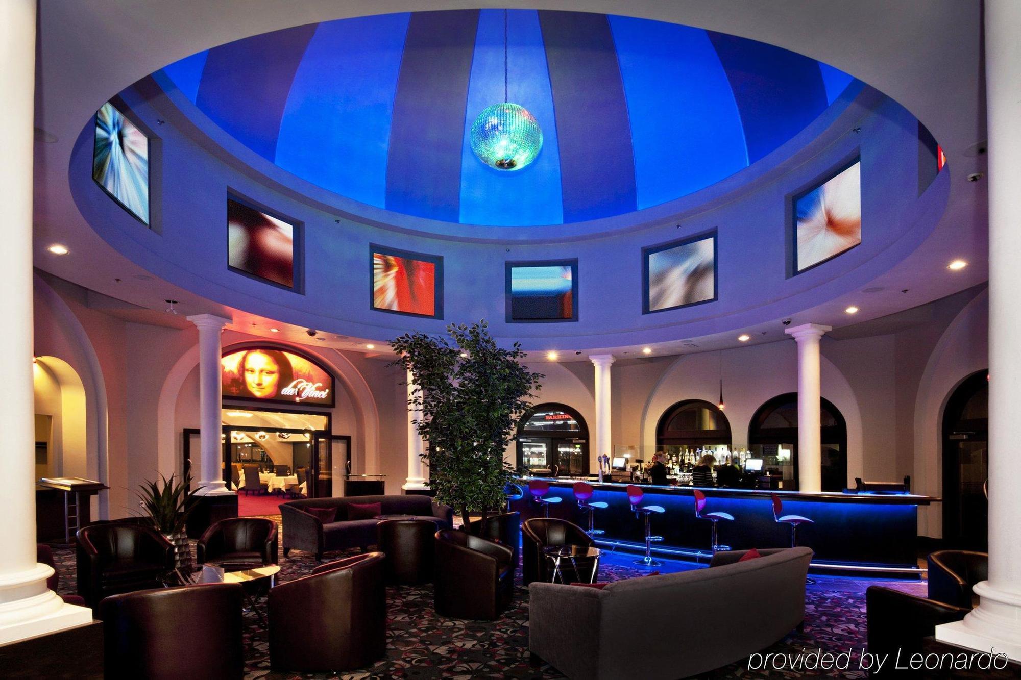 Renaissance Downtown & Hotel 4*
