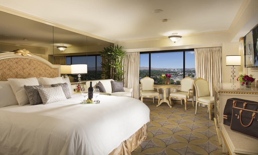 Peppermill Casino 4*