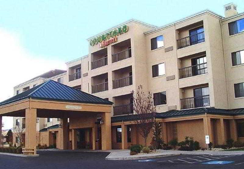 Courtyard By Marriott Reno