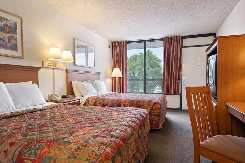 Americas Best Value Inn Hotel