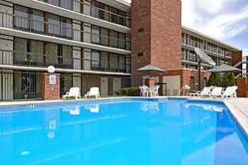 Hotel Americas Best Value 2*